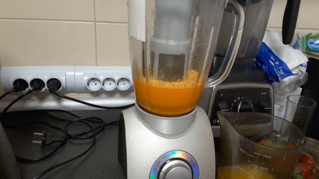 МОРКОВНЫЙ СОК ДЛЯ ВЗРОСЛЫХ И ДЕТЕЙ С АПЕЛЬСИНАМИ СОК ДЛЯ ПОХУДЕНИЯ И ОЧИЩЕНИЯ. смотреть онлайн