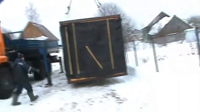 Как привозят и устанавливают мобильную баню на участке