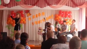 Прикольный номер от учеников 9 класса 13 школы