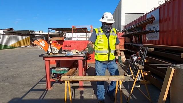 Circular Saw Safety смотреть онлайн