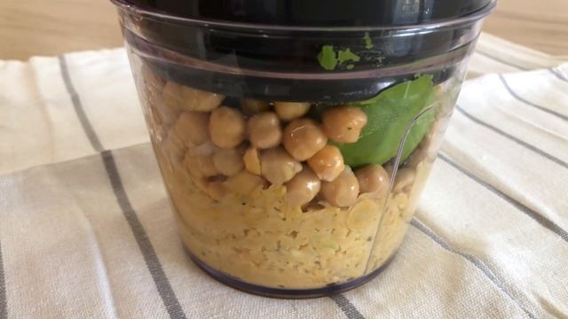 Хумус с авокадо. Закуска. Вкусно и полезно. Очень простой рецепт. смотреть онлайн