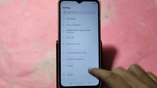 How to change screen colour, Tecno Spark 10c me display colour change kaise karen, display colour p смотреть онлайн