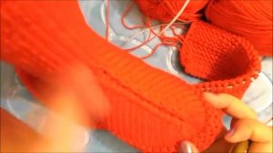САПОЖКИ СПИЦАМИ. НОВОГОДНИЕ. БЕСПЛАТНЫЙ МАСТЕР КЛАСС! ДЛЯ НАЧИНАЮЩИХ.