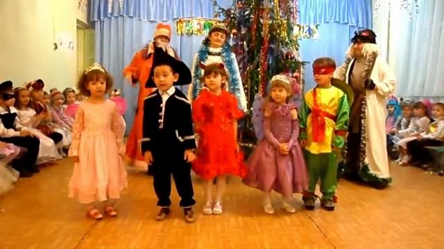 Старшая группа Новый год Дет. сад "Василёк" HD 720p смотреть онлайн