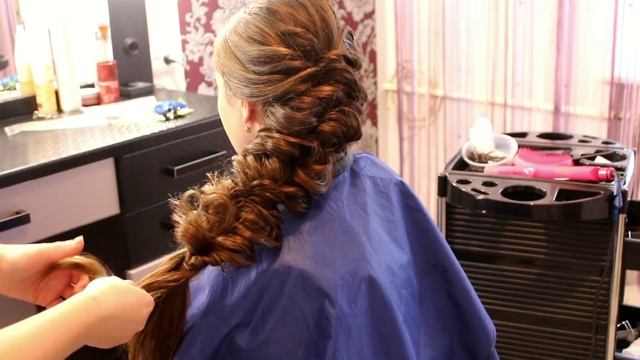 Причёска с помощью резинок.Макияж с палеткой Atelier смотреть онлайн