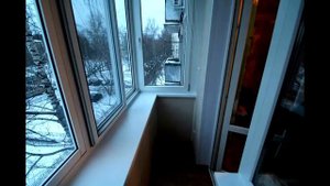 Выносное остекление балкона в панельной хрущевке