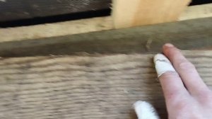 Зашиваем  угол доской