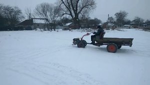 Самый быстрый мотоблок на R14 с цепями против стандартных колес