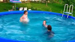 Как просто сделать волны в бассейне на даче как в море