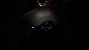 ПО НОЧНОМУ ГОРОДУ НА YAMAHA R-1