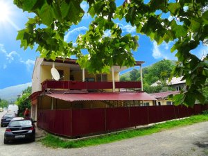 Жильё в Катковой щели без посредников. Семейный отдых в Катковой щели. «У Нигары» гостевой дом