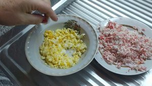 Бутерброды с крабовыми палочками и яйцом!