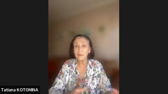 Духи, как и любовь, неуловимы. Их можно выбирать долго и тщательно, а можно просто влюбиться. смотреть онлайн