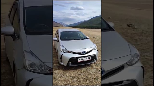 Toyota Prius Alpha привезенная из Японии