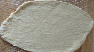 Плюшки с сахаром на дрожжевом тесте