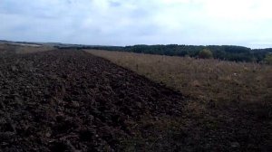 пахота трактором т150 с двигателем смд