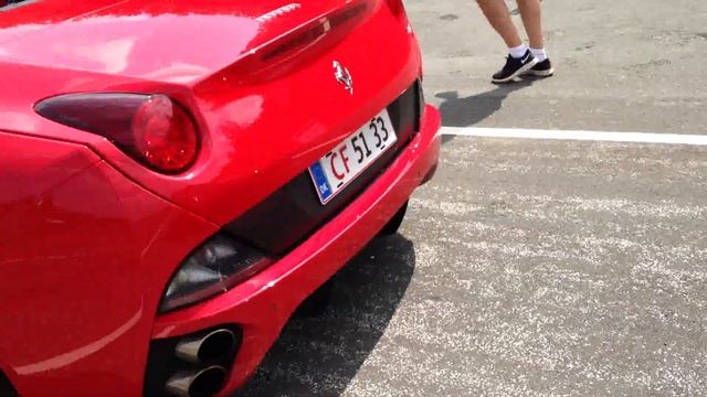 Ferrari California and Ferrari 458 Spyder rev смотреть онлайн