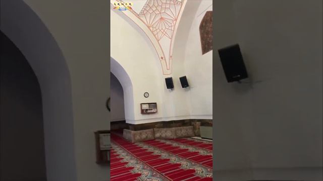 🕌 Голубая мечеть в Ереване сохранилась благодаря Егише Чаренцу #ереван #путешествие #мечеть