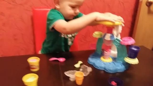 "Фабрика мороженого" пластилин Play-Doh. смотреть онлайн