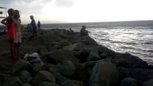 Тягун перед ураганом на море