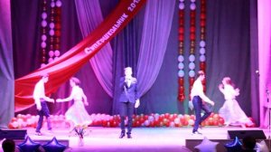 "Королева красоты" исп.Шевнин Роман / 9 А