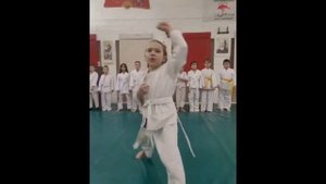 Встанем. Ника и Максим KARATE Sensei Isam D.