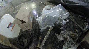 Прошло 5 недель, запчасти на HIAB 033T пришли, собираем манипулятор...