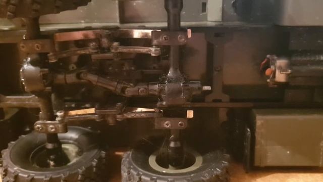 Замена пластиковых карданов на Урале B36 от WPL. Cтавим металлические карданы.