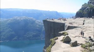 Edvard Grieg - Piano Concerto in A minor Op. 16 part 2/3