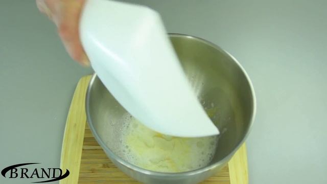 Творожная запеканка в мультиварке BRAND 37501 смотреть онлайн