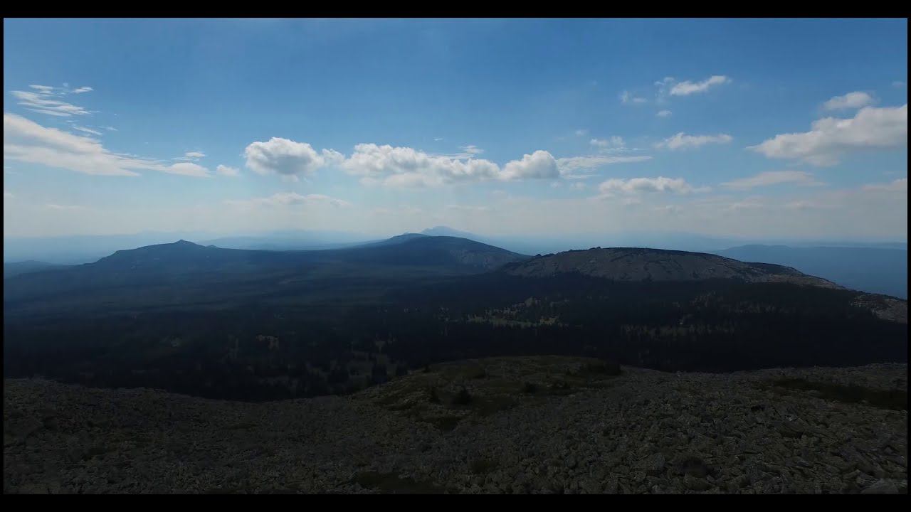 Река Юрюзань и хребет Зигальга.