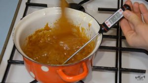 ?Солёная карамель?Salted caramel?Простой рецепт?Без глюкозного сиропа.Похожа на солёную ириску?