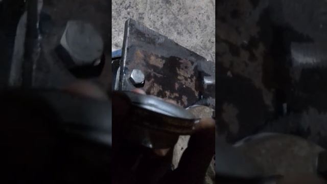 Поворотный миханизм угловой пилорамы