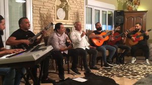 Andre Reyes by Gipsy Kings - Un Amor