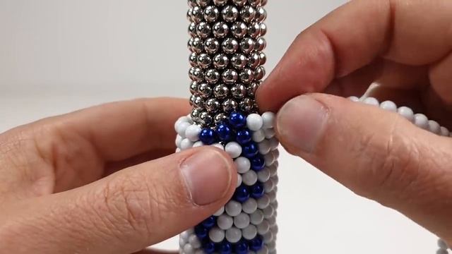 SpaceX Falcon Heavy из магнитных шаров смотреть онлайн