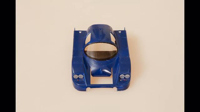 sauber-mercedes c9 assembling