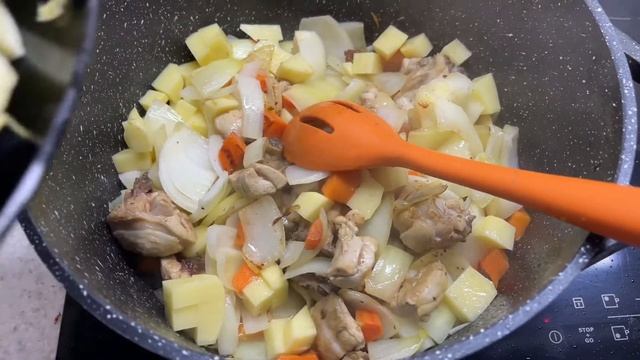 261. Рагу и овощей и окорочка. Простой и быстрый рецепт. смотреть онлайн