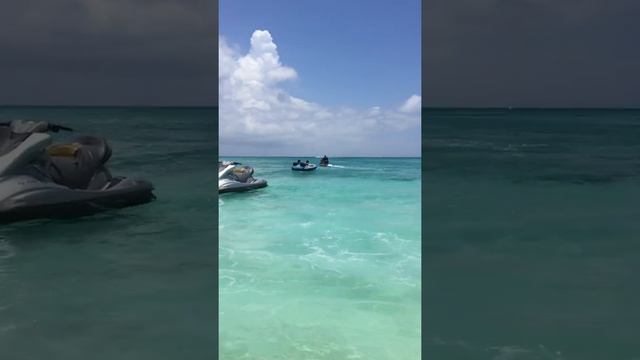 Max and Gavin go tubing in grand Cayman