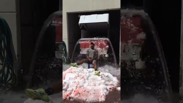 ALS Ice Bucket Challenge w Zamboni