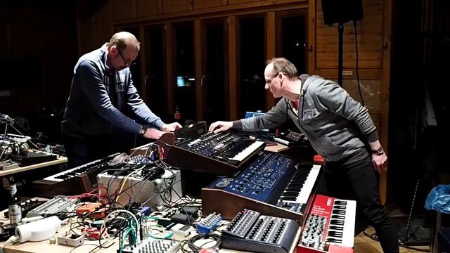 Nerdlich Jam 2016 (return of 2 Old Men) смотреть онлайн