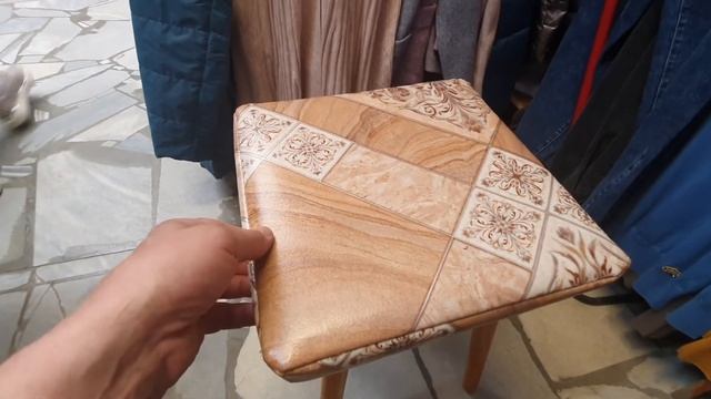 Табуретку обшил линолеумом смотреть онлайн