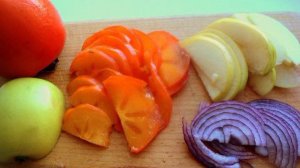 Салат с хурмой и яблоками