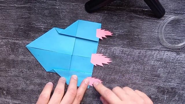 РАКЕТА ОРИГАМИ?Поделка на День космонавтики из бумаги.Поделка из бумаги и крышки от йогурта. смотреть онлайн