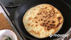 Дрожжевые лепёшки с чесноком к супчику