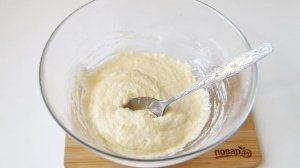 Пышные оладьи на кефире с манкой