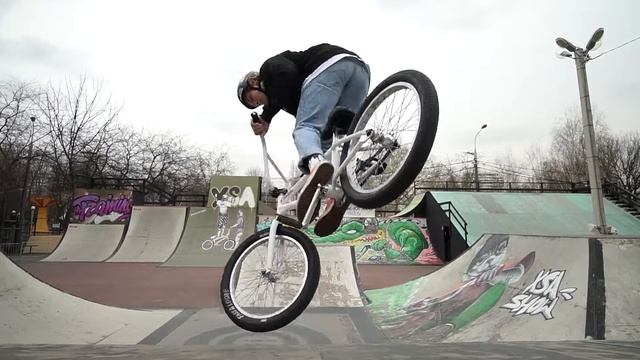 Как сделать инсайт футджем на бмх: How to inside footjam bmx смотреть онлайн