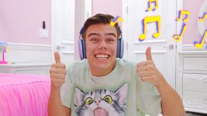 Мия и Смешная История про МОНСТРА 👻 под Кроватью | Настя Артем Мия