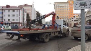 эвакуаторщики повредили Тойоту Ленд Крузер 200 за 5,5 миллионов