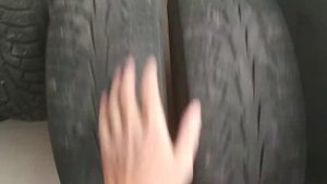 Продается зимняя резина 225/65 R17