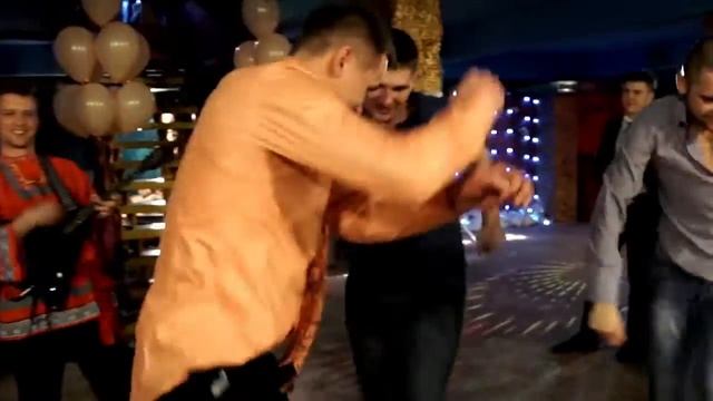 Балалайка-Шоу | Красноярск | Русско-Народное Поппури смотреть онлайн